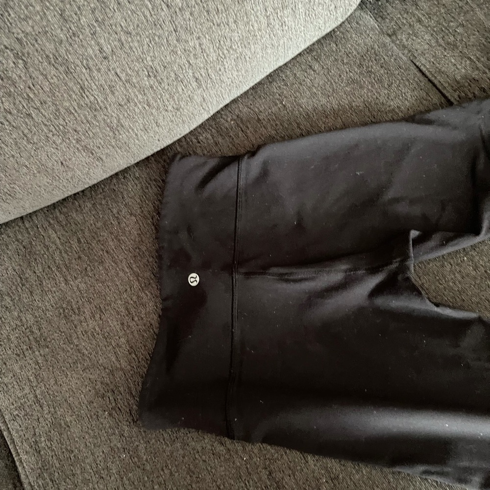 Lululemon leggings - Picture 3 of 4